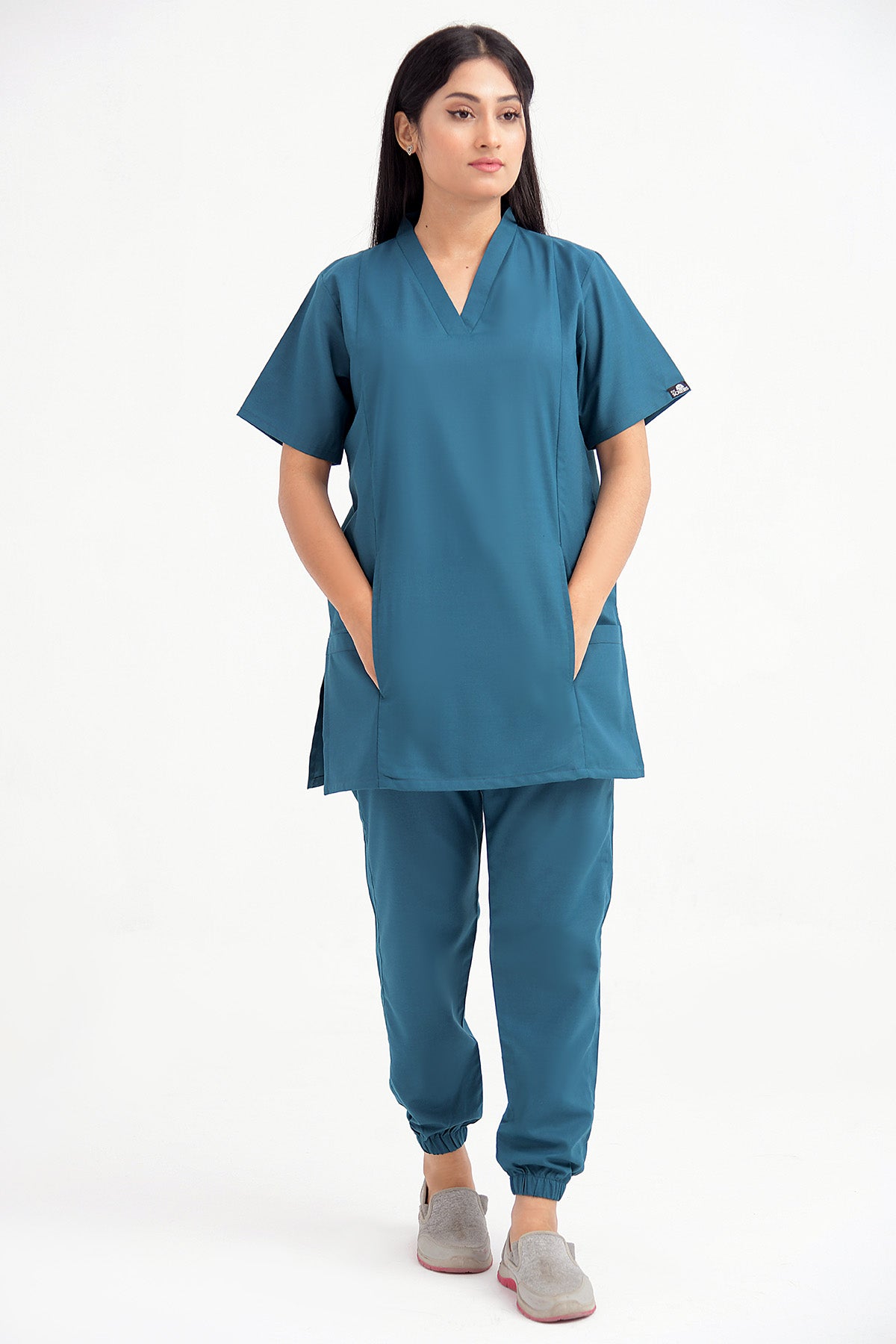 V-Neck Slash Pocket Scrub Kit
