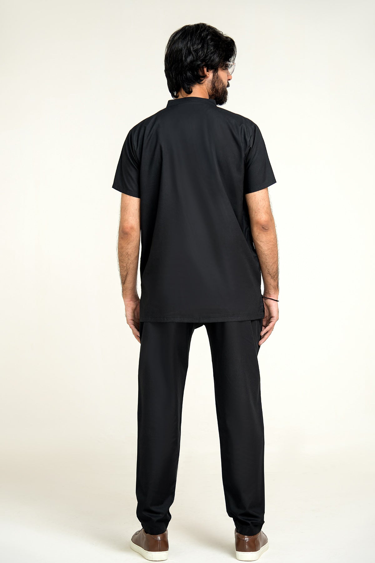 V-Neck Black Premium Kit
