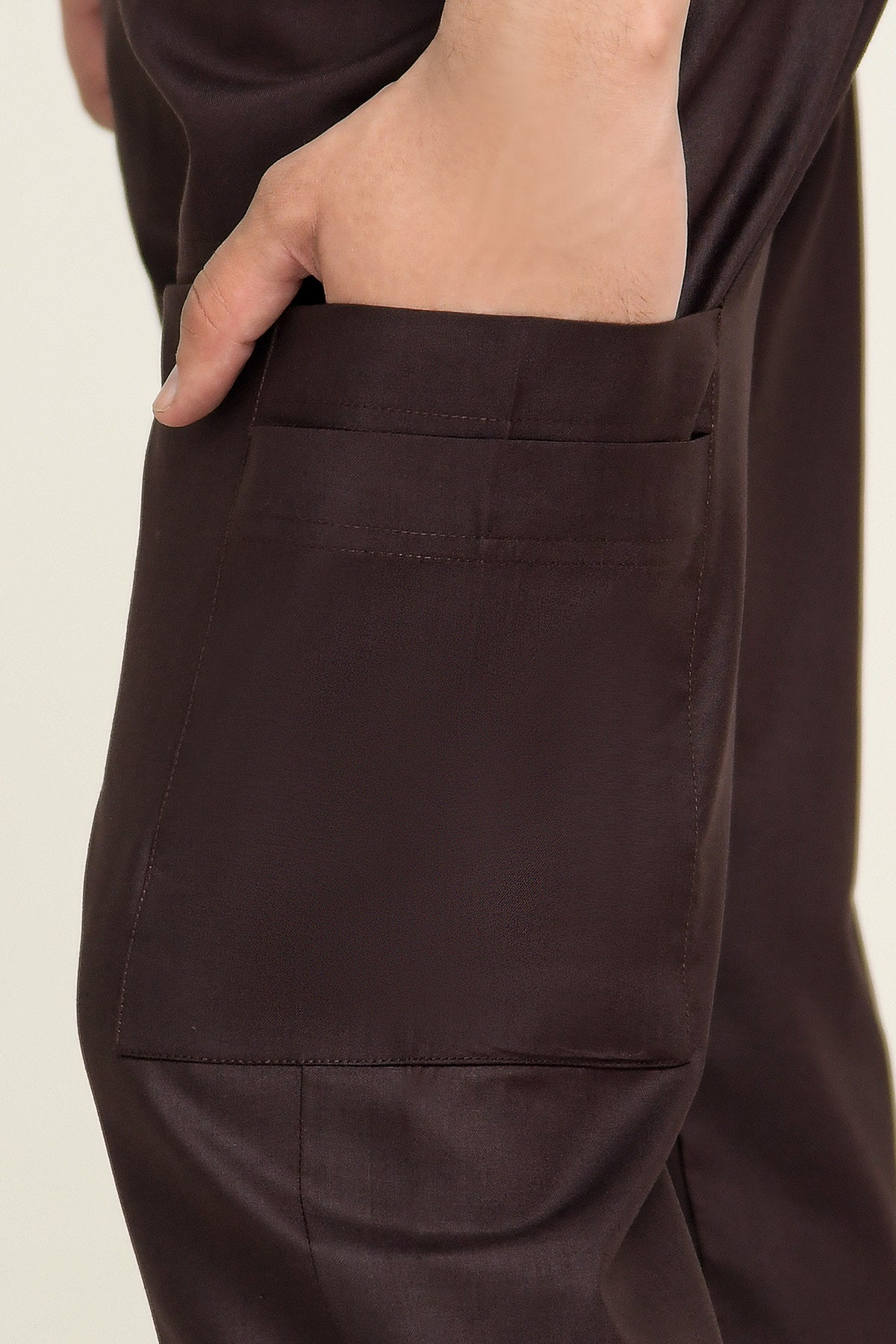 V-Neck Brown Kit