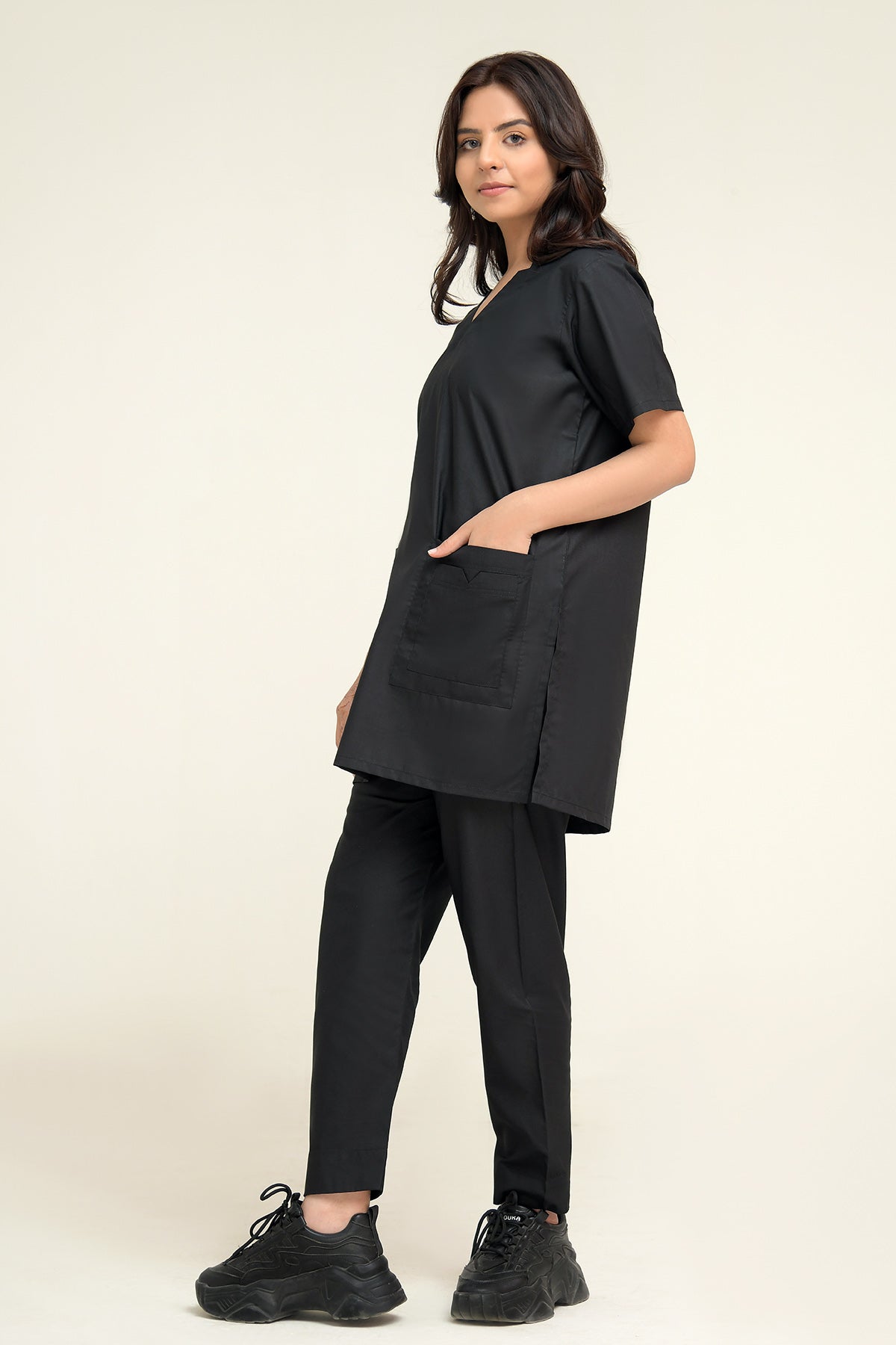 V-Neck Black Kit