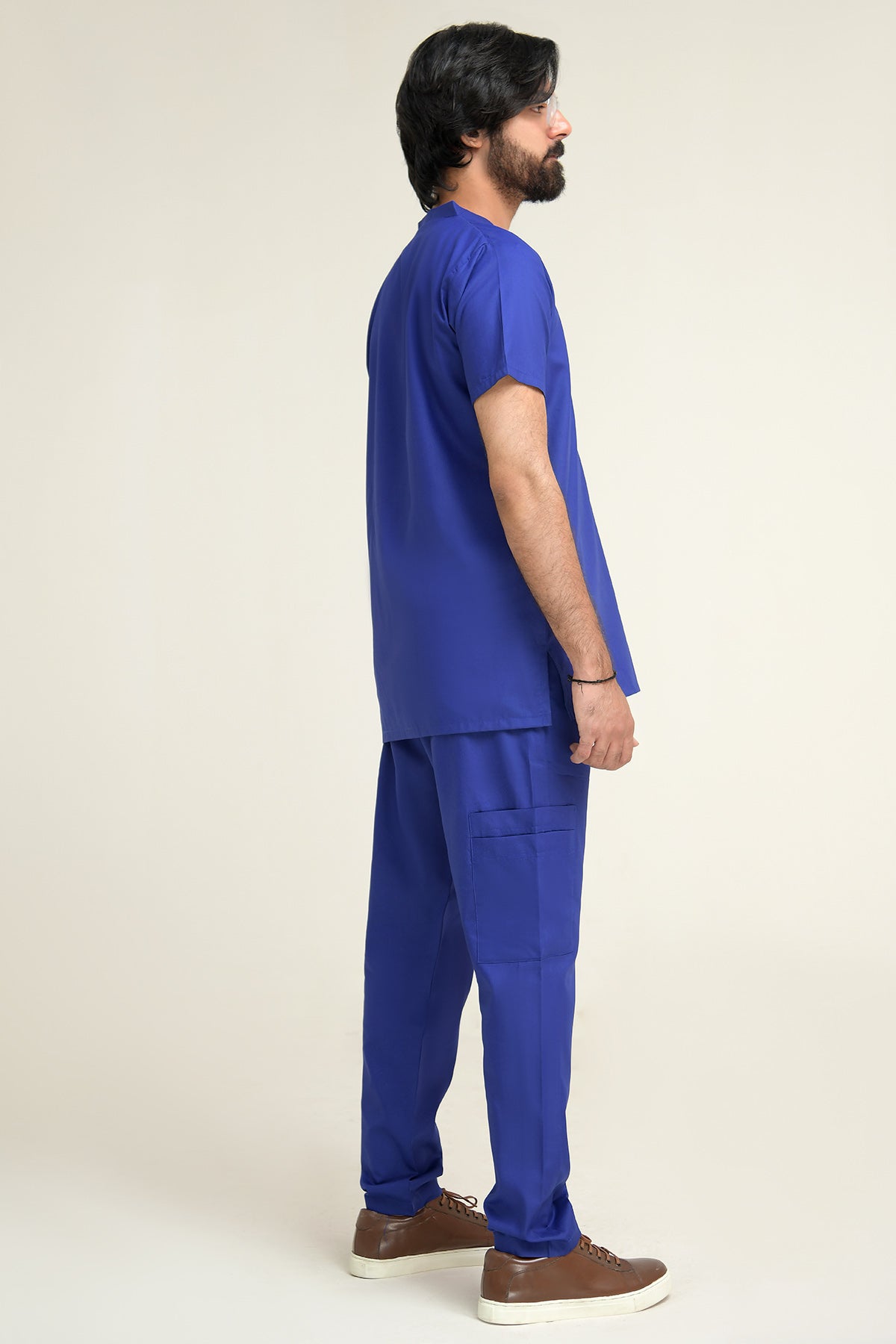 V – Neck Scrub Kit