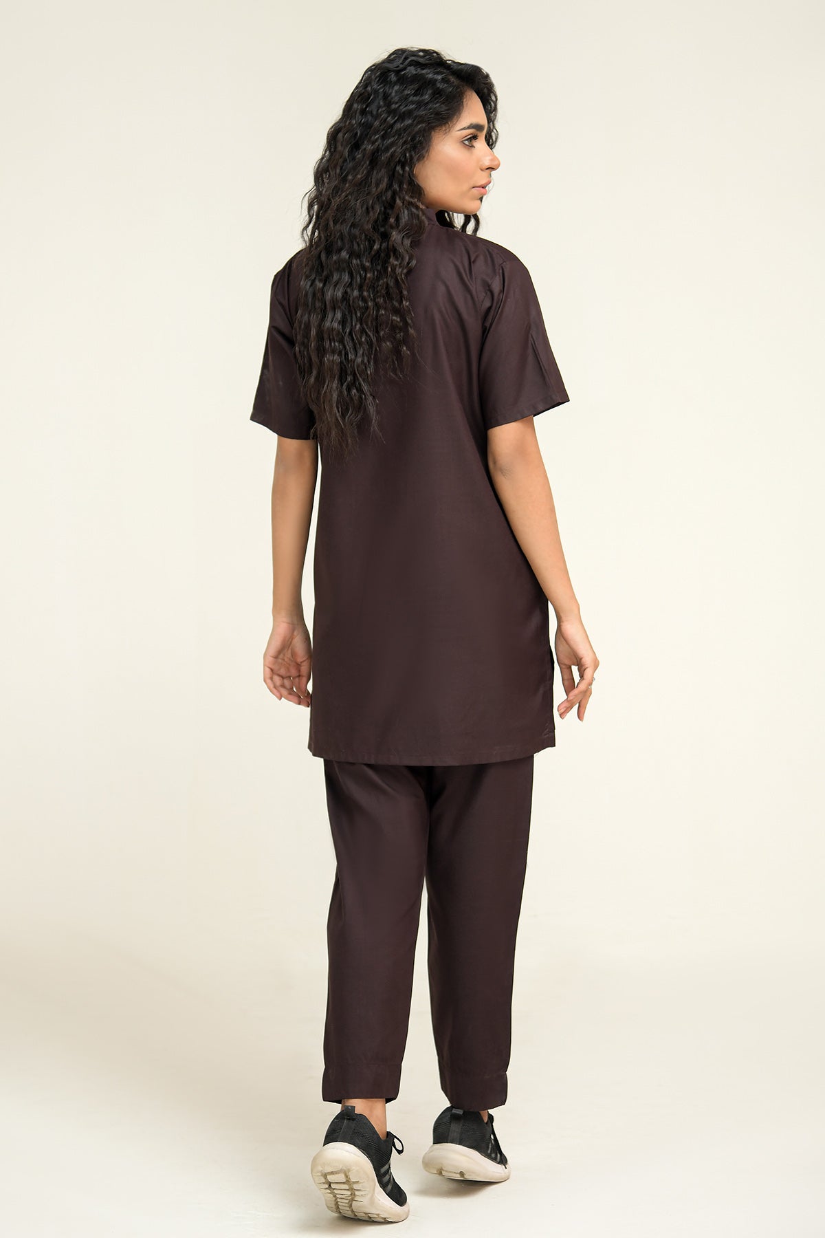 V-Neck Brown Kit